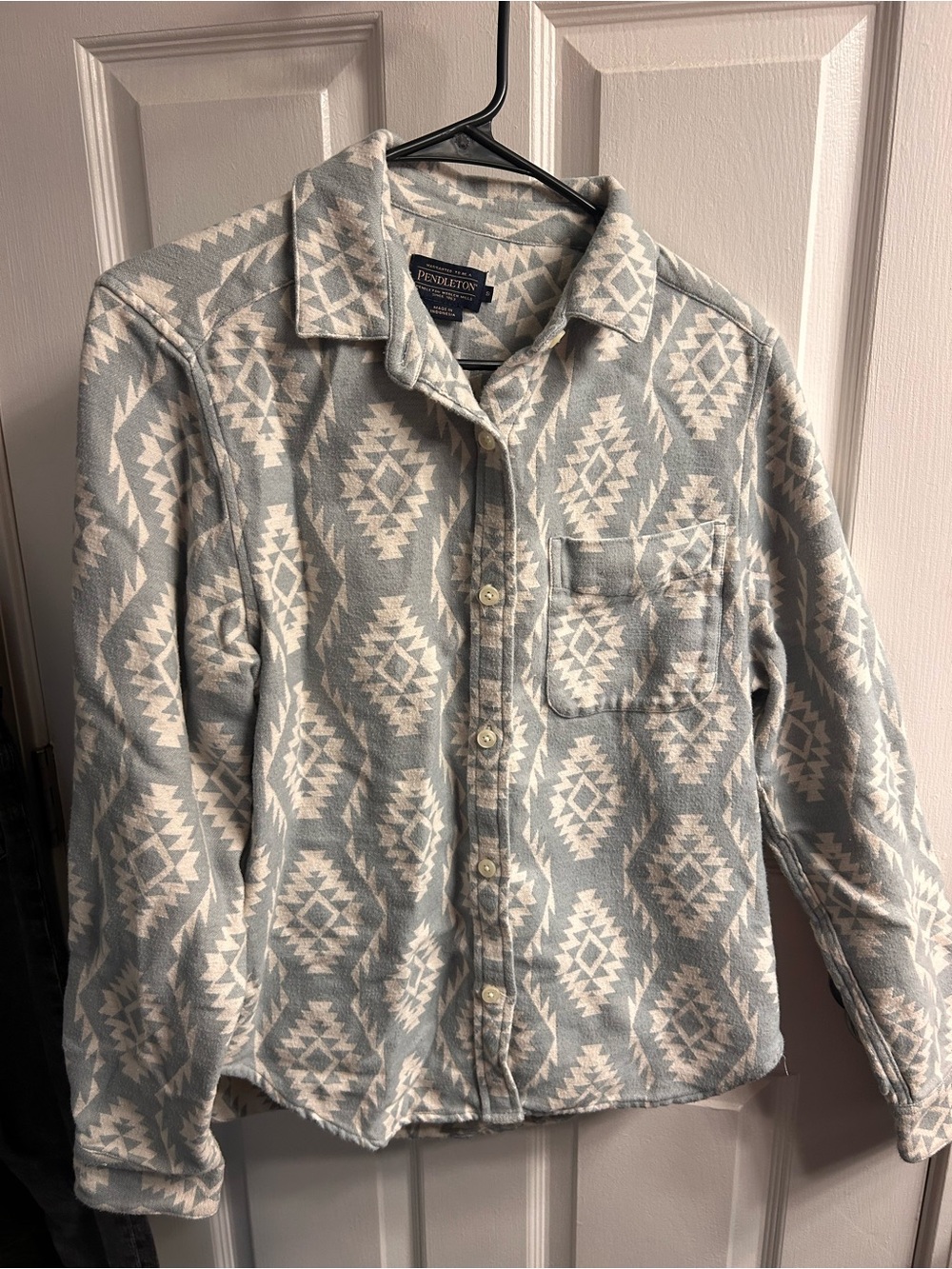 Pendleton Light Gray and Cream Aztec Button-Up Shirt